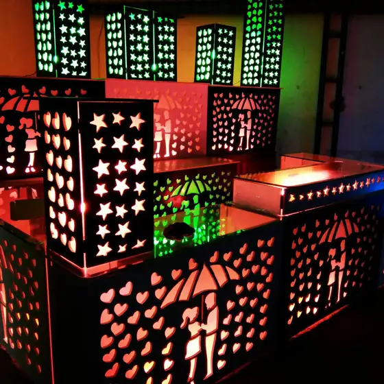 Themed lit counters