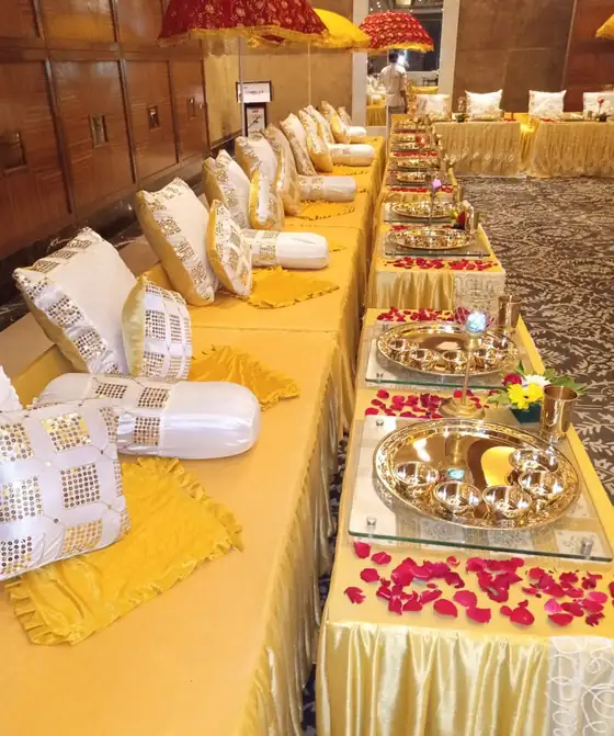 Floor seating with thalis